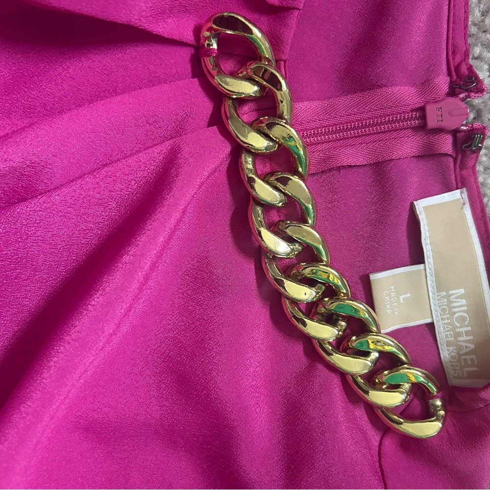 Michael Kors Fuchsia Sleeveless Blouse with Chain Accent - Picture 6 of 6